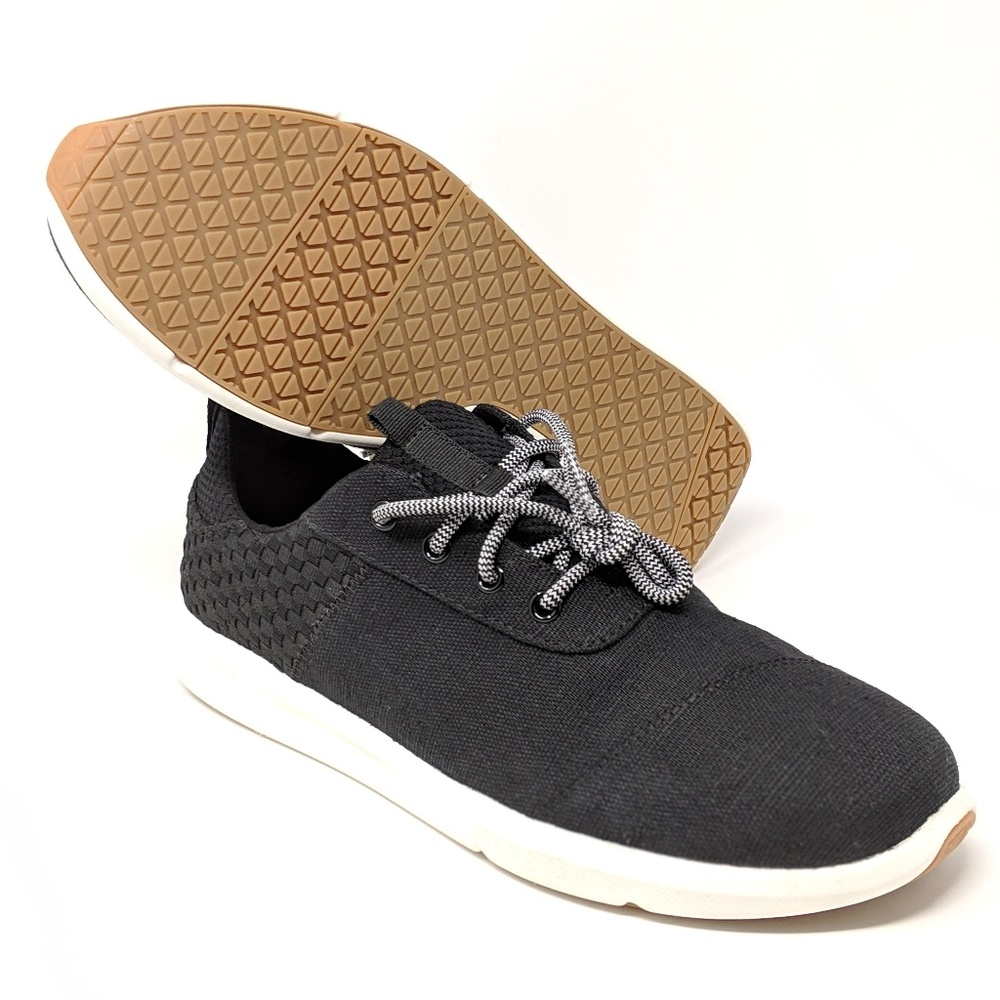 Toms Men's Cabrillo Black x White Gum Sole Sneaker